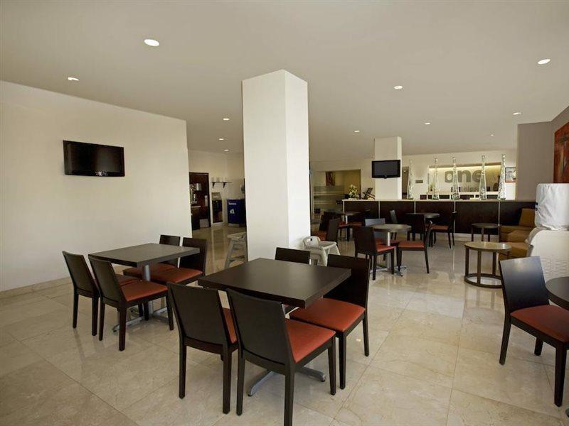 One Aguascalientes San Marcos Hotel Exterior photo