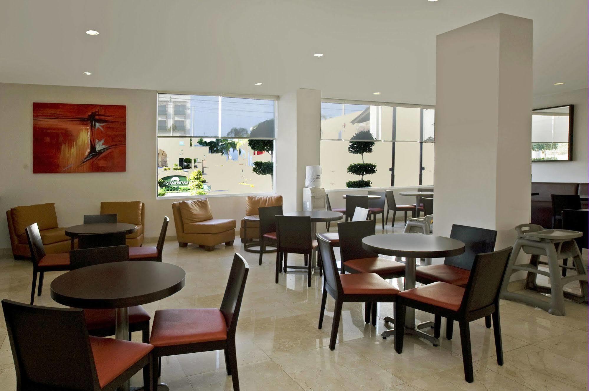 One Aguascalientes San Marcos Hotel Exterior photo